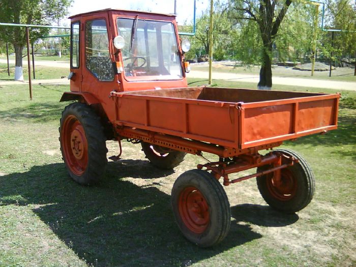 Советские трактора, на которых перевыполнялись любые планы и бились все рекорды