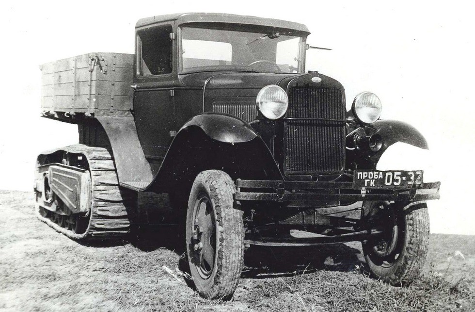 Модернизированный ГАЗ-60П с принудительным приводом гусениц. 1940 год