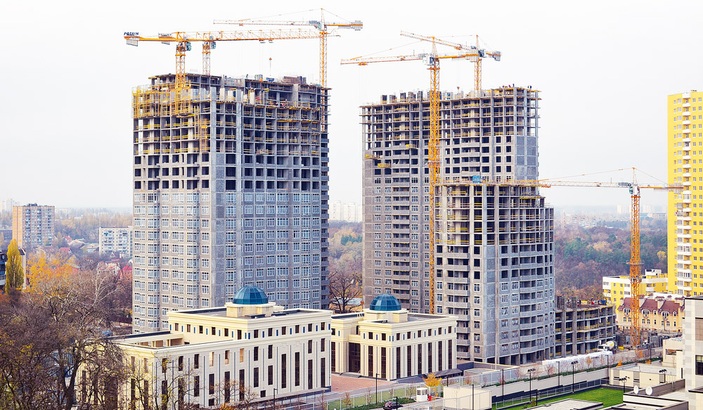 Башенные краны Potain на возведении многоэтажных зданий в Киеве