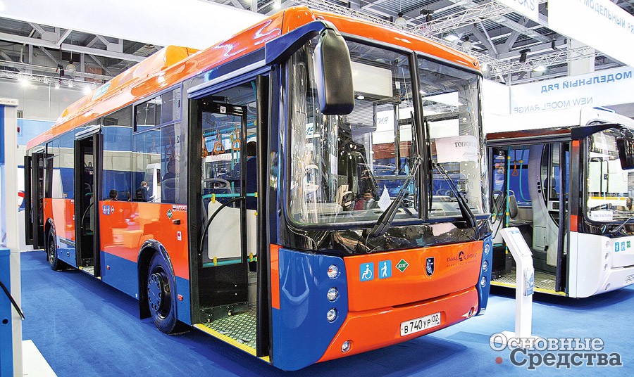 Низкопольный городской автобус НефАЗ 5299-30-51 Euro 5 на компримированном метане. Двигатель – Mercedes-Benz M 906