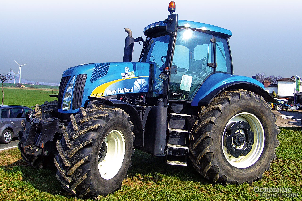 New Holland T8040