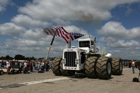  Самый тяжёлый трактор в мире