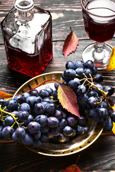 Как делать домашнее вино из винограда?