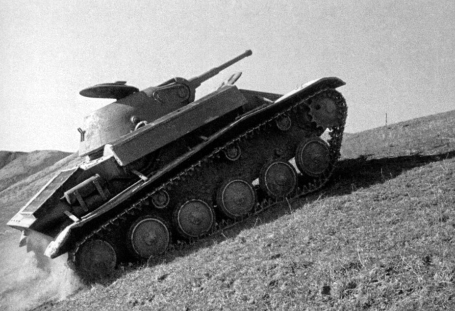 ​ГАЗ-70 во время ходовых испытаний - Т-70: подросший малыш 