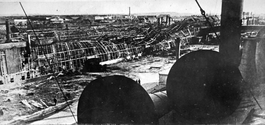 ​Завод сразу после окончания немецких бомбежек, середина июня 1943 года - Поверхностная модернизация лёгкого танка 